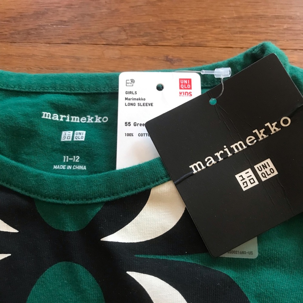 NWT marimekko Uniqlo long sleeve shirt
